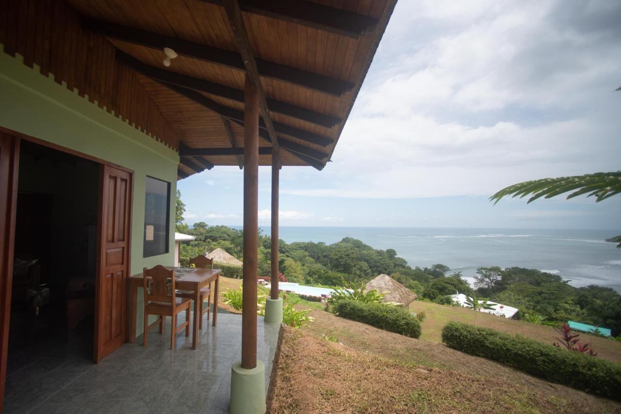 Ballena Paraiso Lodge ウビタ エクステリア 写真