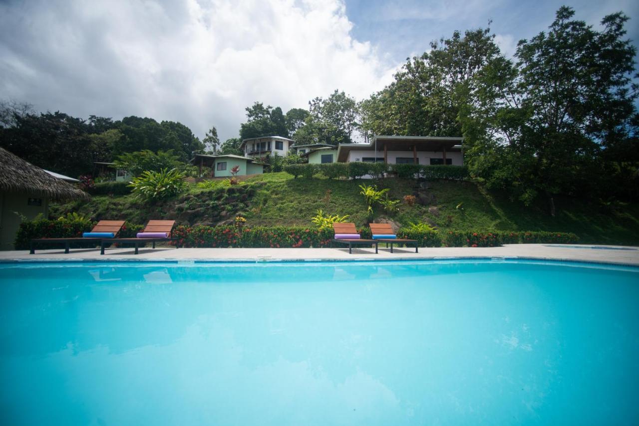 Ballena Paraiso Lodge ウビタ エクステリア 写真